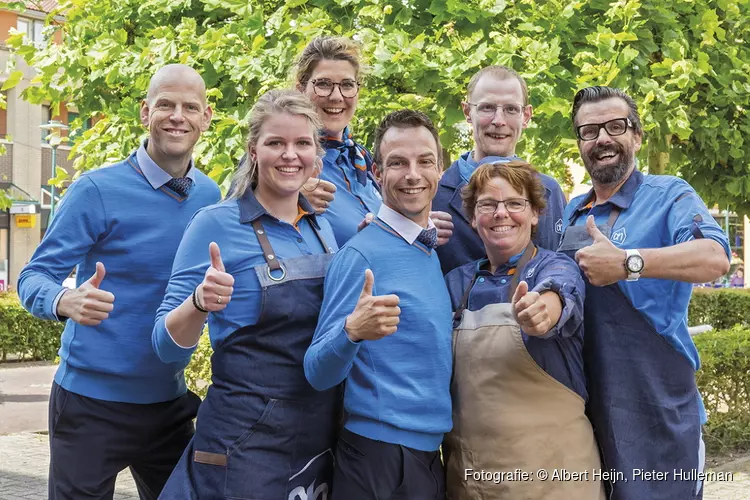 Vertrouwd winkelteam in gloednieuwe Albert Heijn Anna Paulowna