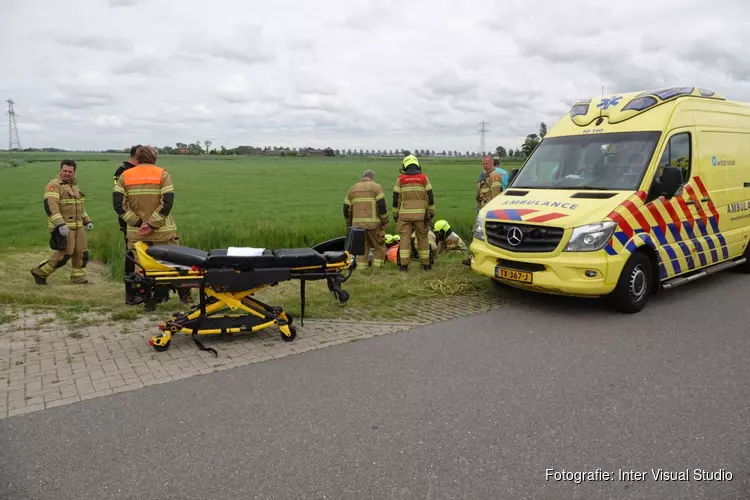 Auto te water bij ongeval in Zijdewind