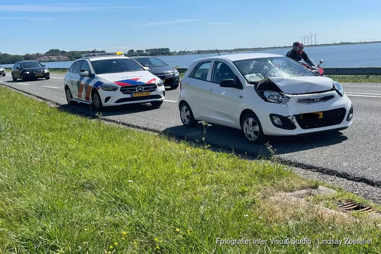 Automobilist gewond bij kopstaartbotsing op dijk bij Westerland