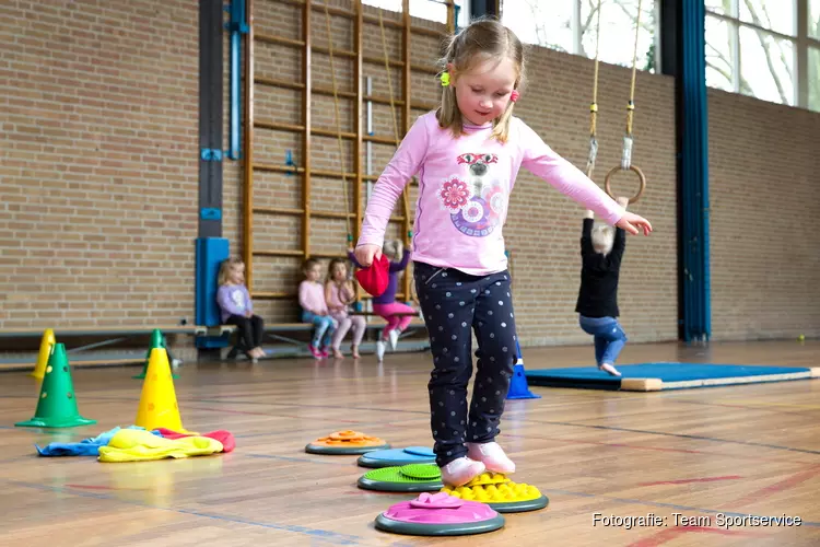 Allerkleinsten maken fitte start tijdens gratis beweeginstuif