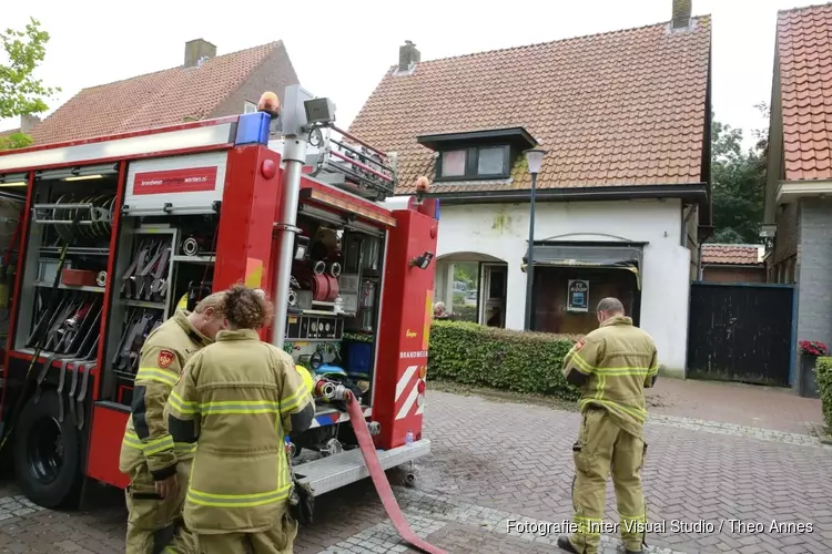 Brand in pand Middenmeer, brandweer rukt met meerdere eenheden uit