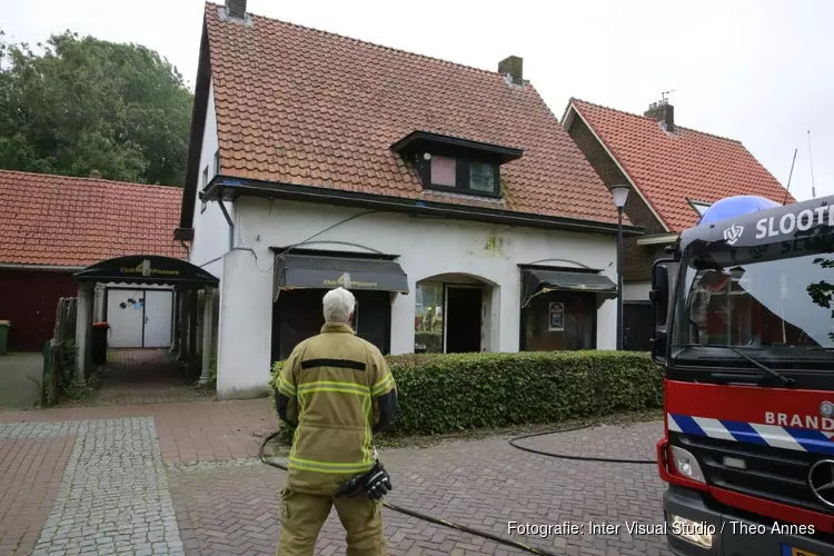 Politie onderzoekt oorzaak van uitbreken brand Middenmeer