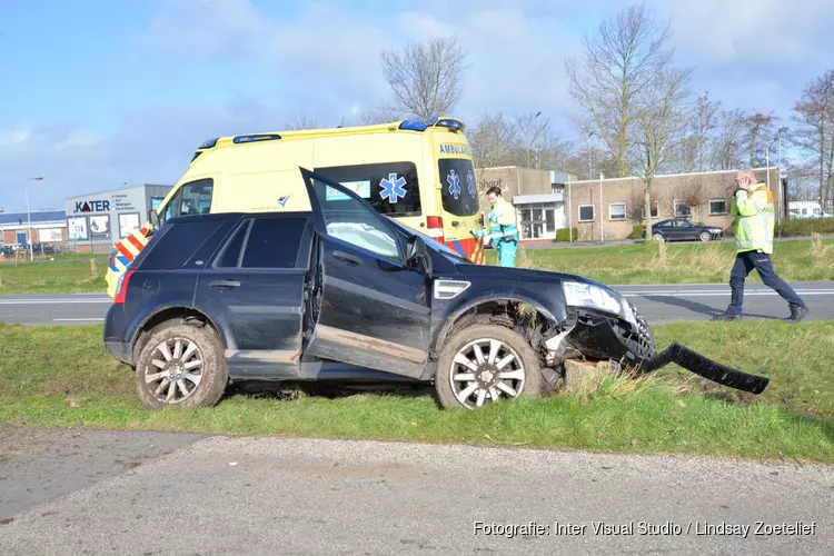 Twee gewonden bij eenzijdig ongeval