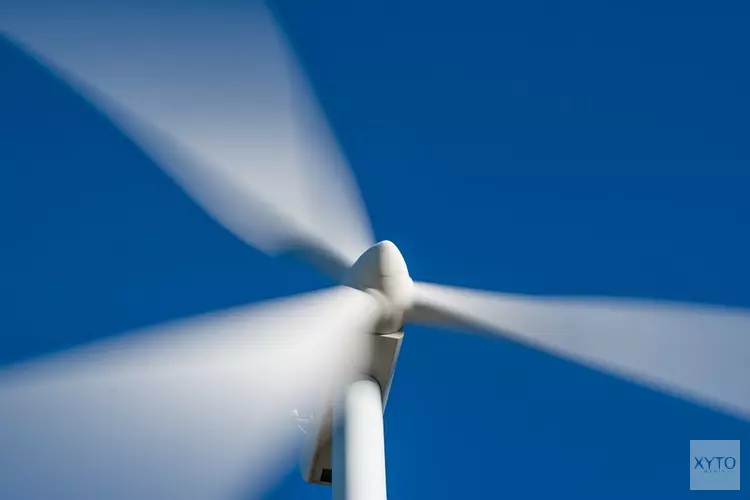 Laatste windmolen geplaatst in Robbenoordbos