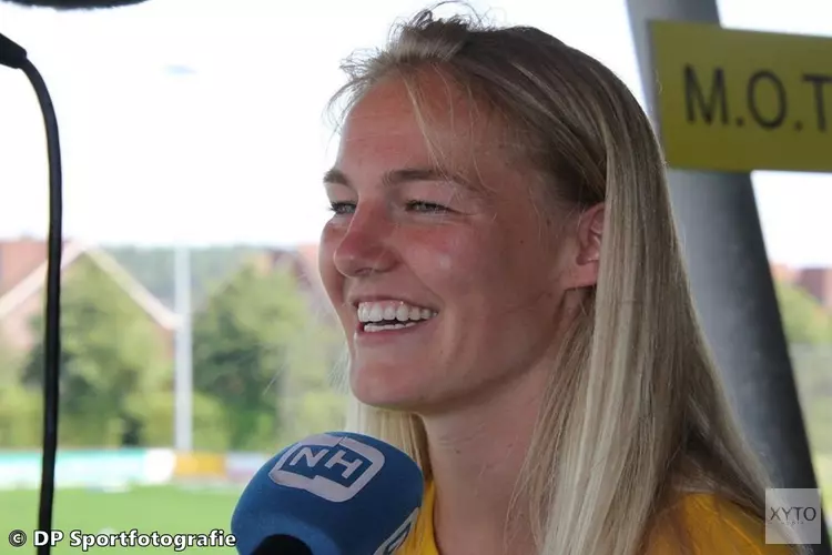 Heugelijk nieuws voor Oranje-international Stefanie van der Gragt: Baby op komst