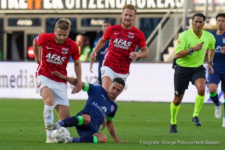 AZ niet langs PEC Zwolle na vroege rode kaart Stengs