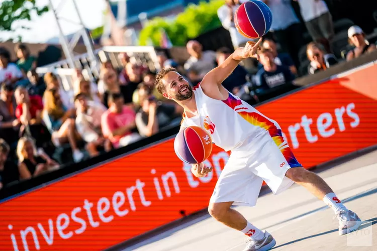 Sportieve BMX-, panna- en basketbalworkshops van profs